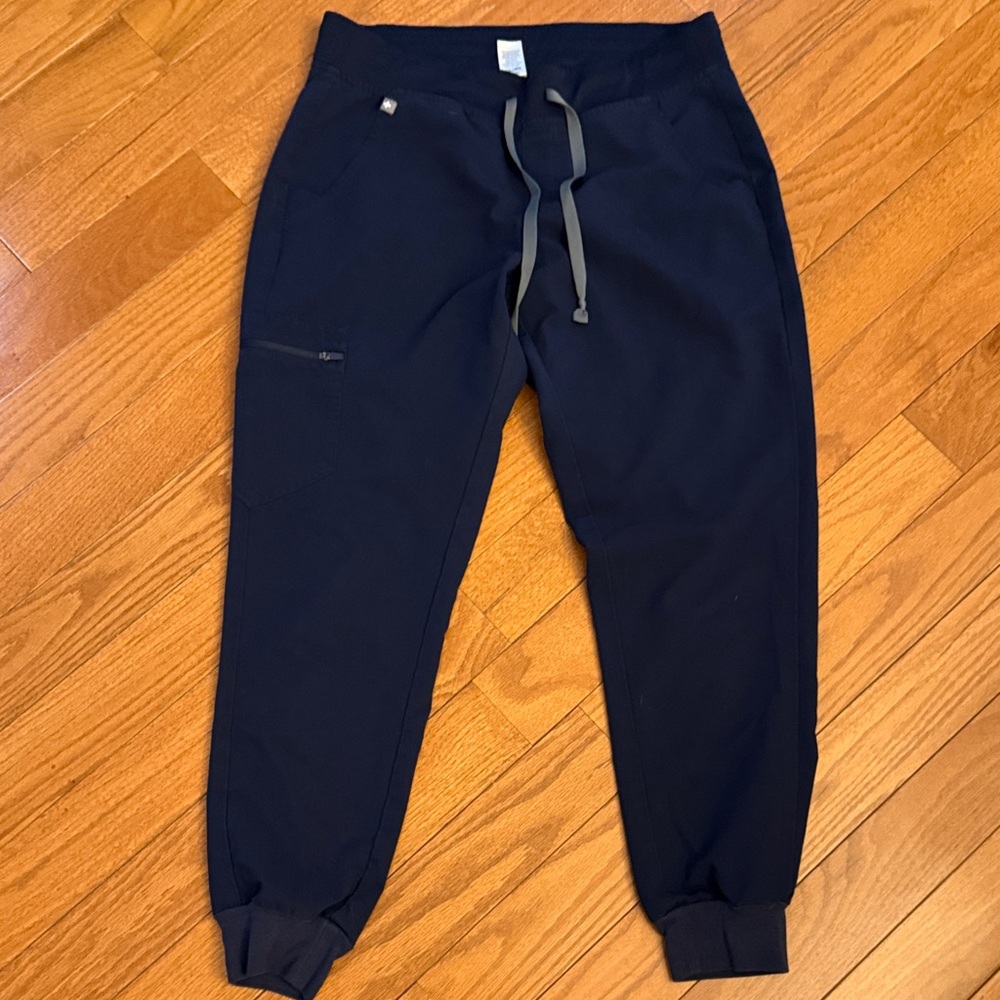 Figs navy blue  Technical Collection Pants women’s medium